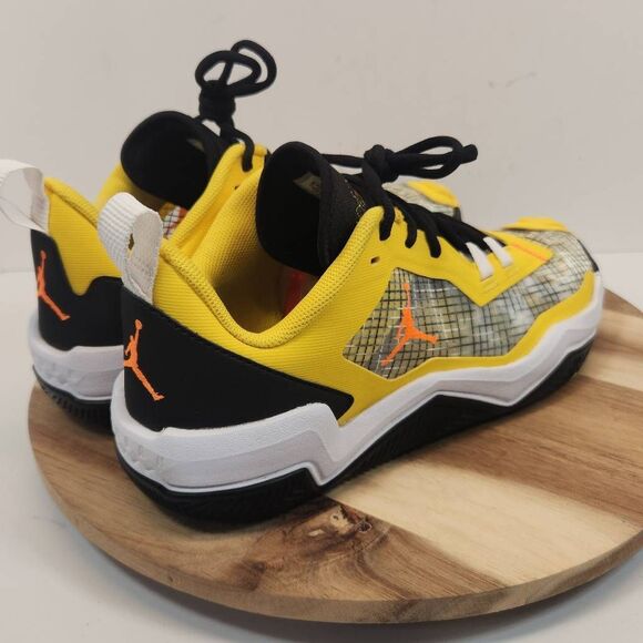 Jordan One Take 4 - Tour Yellow/Black- Black- White, Size 9.5 - Picture 5 of 14